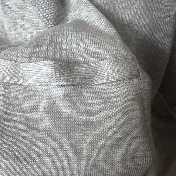 Banana Republic long Gray Crew Neck Lightweight Sweater basic minimalist 310 - Picture 6 of 10